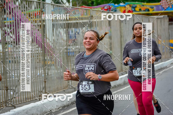Buy your photos of the eventSantander Track&Field Run Series - Shopping da Bahia on Fotop