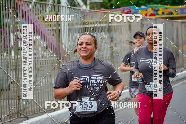 Buy your photos of the eventSantander Track&Field Run Series - Shopping da Bahia on Fotop