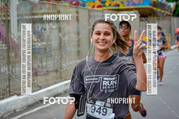 Buy your photos of the eventSantander Track&Field Run Series - Shopping da Bahia on Fotop