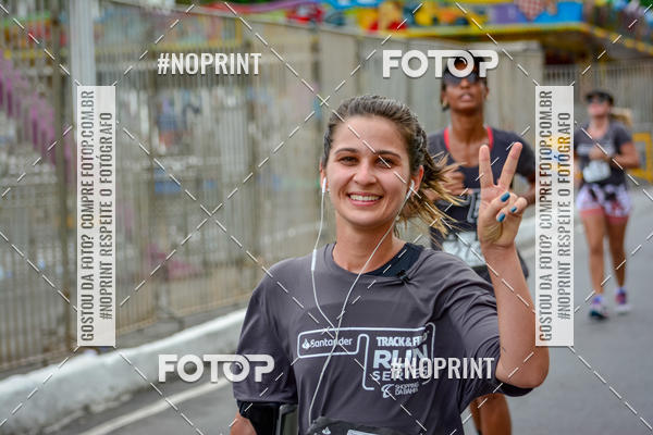 Buy your photos of the eventSantander Track&Field Run Series - Shopping da Bahia on Fotop