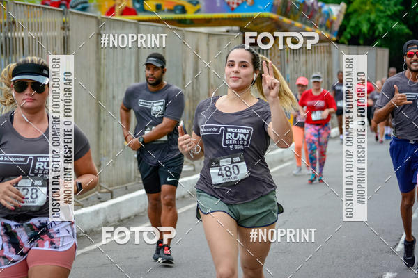 Buy your photos of the eventSantander Track&Field Run Series - Shopping da Bahia on Fotop