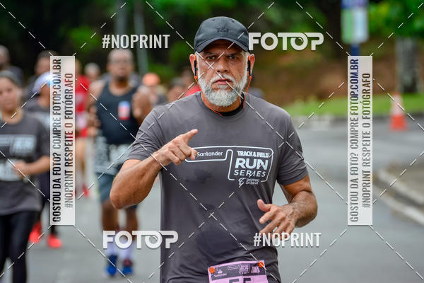 Buy your photos of the eventSantander Track&Field Run Series - Shopping da Bahia on Fotop