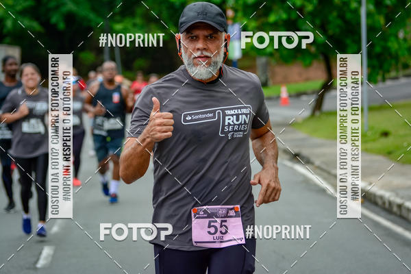 Buy your photos of the eventSantander Track&Field Run Series - Shopping da Bahia on Fotop