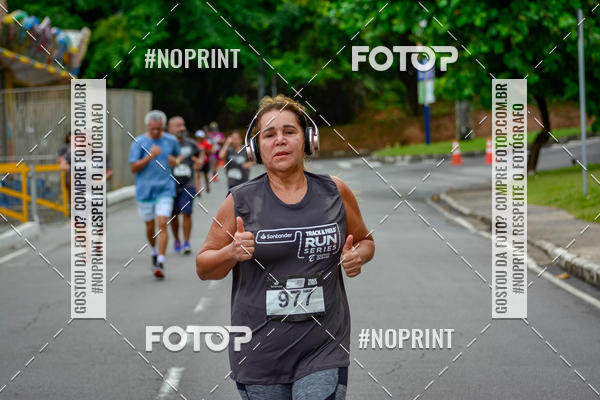 Buy your photos of the eventSantander Track&Field Run Series - Shopping da Bahia on Fotop