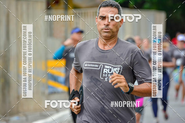 Buy your photos of the eventSantander Track&Field Run Series - Shopping da Bahia on Fotop