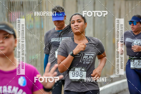 Buy your photos of the eventSantander Track&Field Run Series - Shopping da Bahia on Fotop