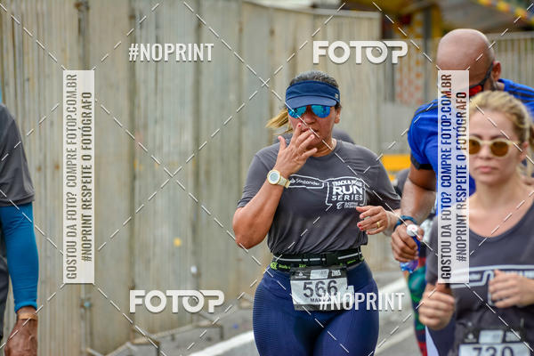 Buy your photos of the eventSantander Track&Field Run Series - Shopping da Bahia on Fotop