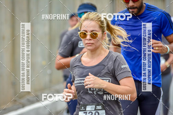 Buy your photos of the eventSantander Track&Field Run Series - Shopping da Bahia on Fotop