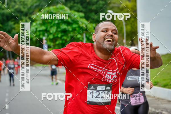 Buy your photos of the eventSantander Track&Field Run Series - Shopping da Bahia on Fotop