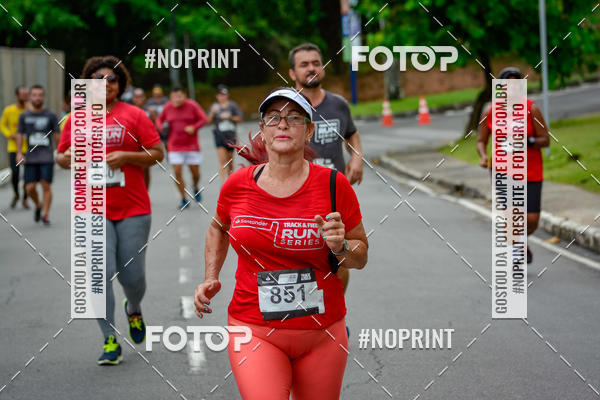 Buy your photos of the eventSantander Track&Field Run Series - Shopping da Bahia on Fotop