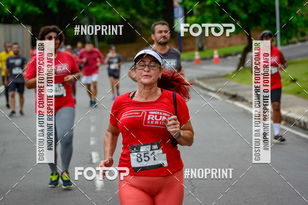 Buy your photos of the eventSantander Track&Field Run Series - Shopping da Bahia on Fotop