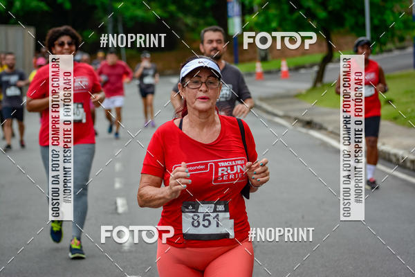 Buy your photos of the eventSantander Track&Field Run Series - Shopping da Bahia on Fotop