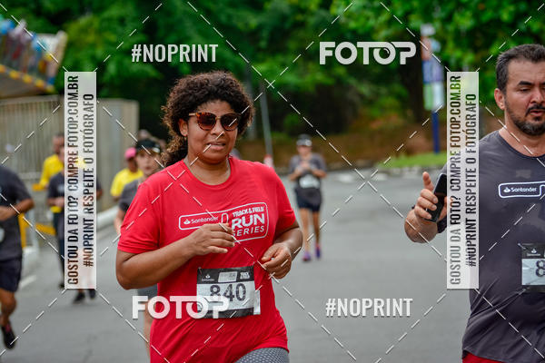 Buy your photos of the eventSantander Track&Field Run Series - Shopping da Bahia on Fotop