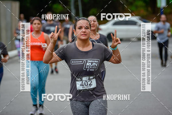 Buy your photos of the eventSantander Track&Field Run Series - Shopping da Bahia on Fotop