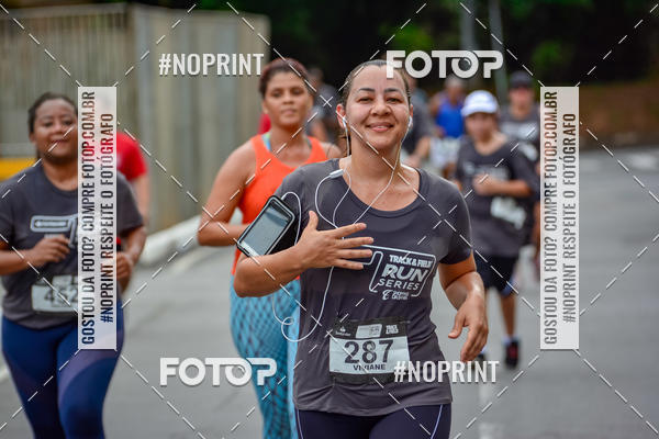 Buy your photos of the eventSantander Track&Field Run Series - Shopping da Bahia on Fotop