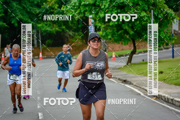 Buy your photos of the eventSantander Track&Field Run Series - Shopping da Bahia on Fotop