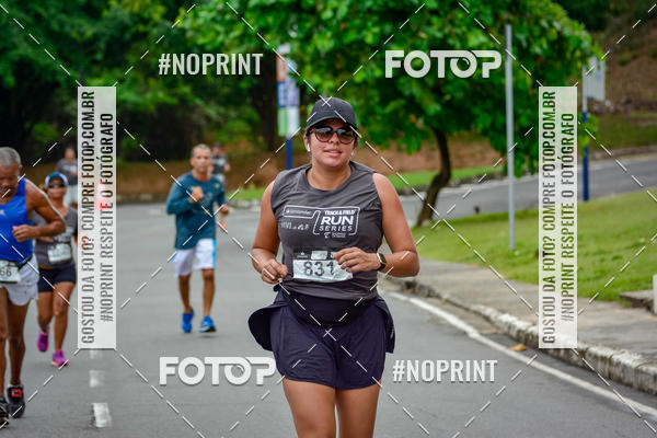 Buy your photos of the eventSantander Track&Field Run Series - Shopping da Bahia on Fotop