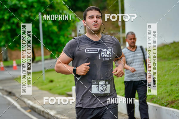 Buy your photos of the eventSantander Track&Field Run Series - Shopping da Bahia on Fotop