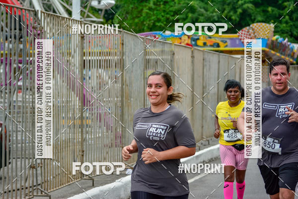 Buy your photos of the eventSantander Track&Field Run Series - Shopping da Bahia on Fotop