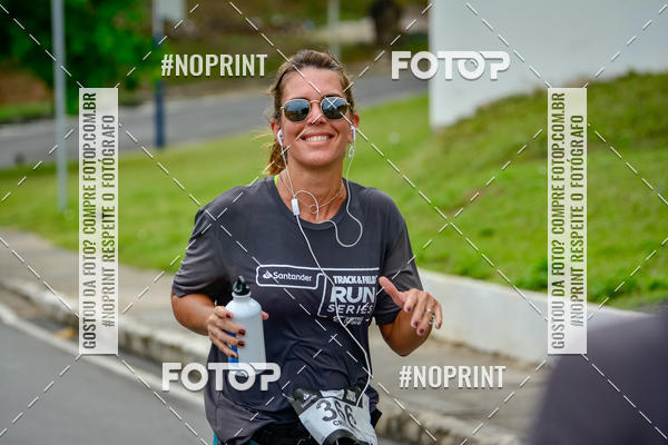 Buy your photos of the eventSantander Track&Field Run Series - Shopping da Bahia on Fotop
