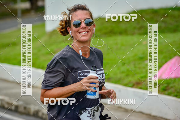Buy your photos of the eventSantander Track&Field Run Series - Shopping da Bahia on Fotop