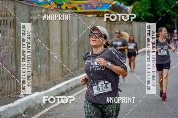 Buy your photos of the eventSantander Track&Field Run Series - Shopping da Bahia on Fotop