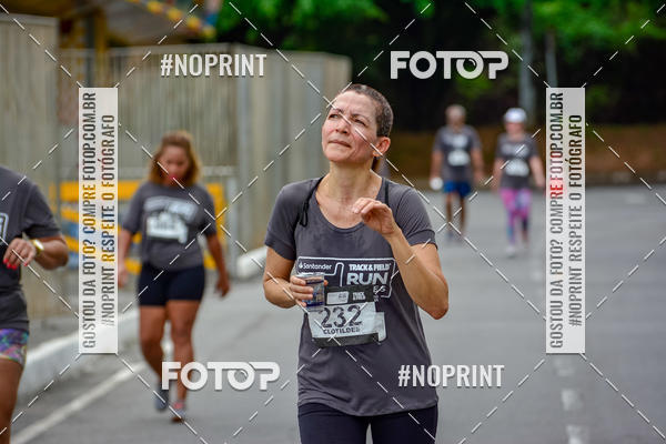 Buy your photos of the eventSantander Track&Field Run Series - Shopping da Bahia on Fotop
