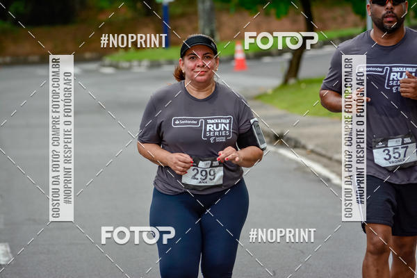 Buy your photos of the eventSantander Track&Field Run Series - Shopping da Bahia on Fotop