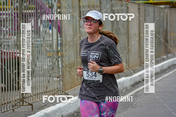 Buy your photos of the eventSantander Track&Field Run Series - Shopping da Bahia on Fotop