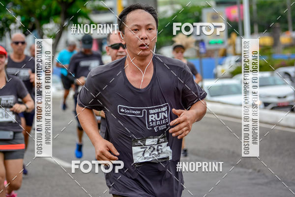 Buy your photos of the eventSantander Track&Field Run Series - Shopping da Bahia on Fotop
