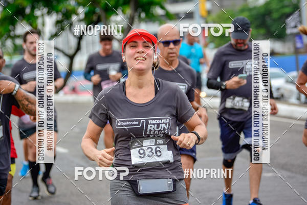 Buy your photos of the eventSantander Track&Field Run Series - Shopping da Bahia on Fotop