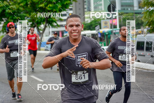 Buy your photos of the eventSantander Track&Field Run Series - Shopping da Bahia on Fotop