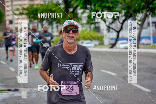 Buy your photos of the eventSantander Track&Field Run Series - Shopping da Bahia on Fotop