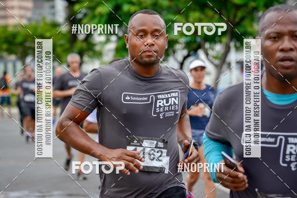 Buy your photos of the eventSantander Track&Field Run Series - Shopping da Bahia on Fotop