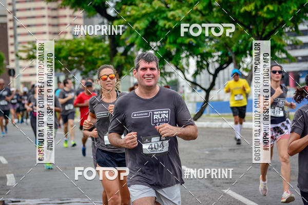 Buy your photos of the eventSantander Track&Field Run Series - Shopping da Bahia on Fotop