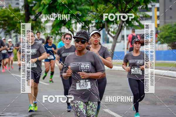 Buy your photos of the eventSantander Track&Field Run Series - Shopping da Bahia on Fotop