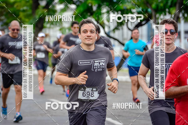 Buy your photos of the eventSantander Track&Field Run Series - Shopping da Bahia on Fotop