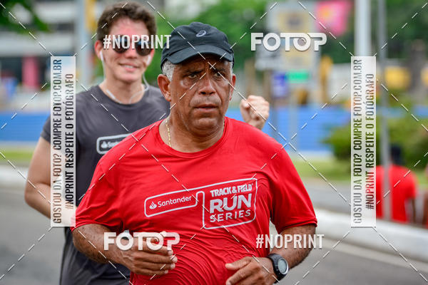 Buy your photos of the eventSantander Track&Field Run Series - Shopping da Bahia on Fotop