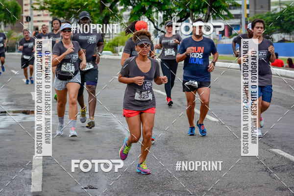 Buy your photos of the eventSantander Track&Field Run Series - Shopping da Bahia on Fotop