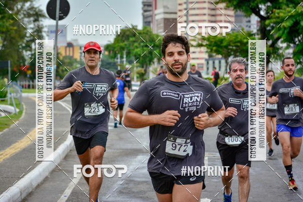 Buy your photos of the eventSantander Track&Field Run Series - Shopping da Bahia on Fotop
