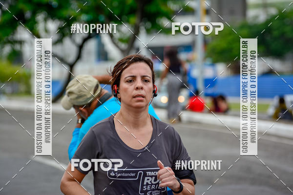 Buy your photos of the eventSantander Track&Field Run Series - Shopping da Bahia on Fotop