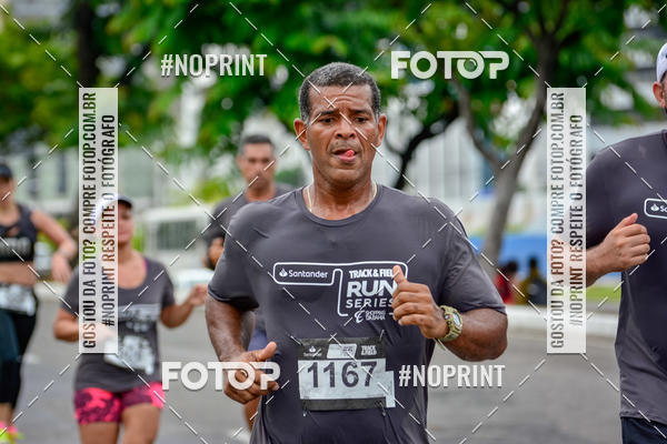 Buy your photos of the eventSantander Track&Field Run Series - Shopping da Bahia on Fotop
