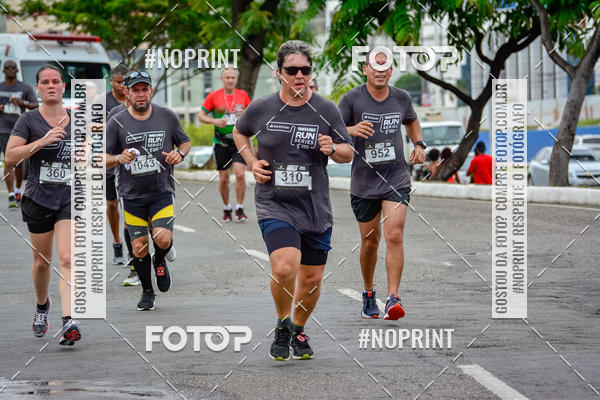 Buy your photos of the eventSantander Track&Field Run Series - Shopping da Bahia on Fotop