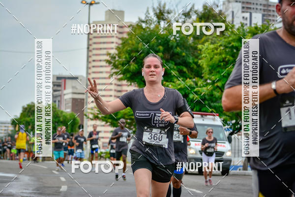 Buy your photos of the eventSantander Track&Field Run Series - Shopping da Bahia on Fotop