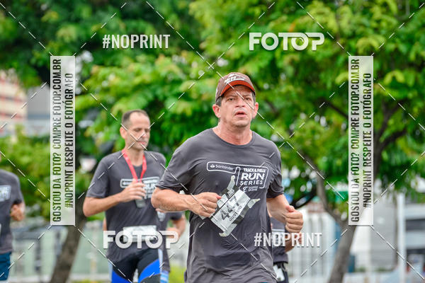 Buy your photos of the eventSantander Track&Field Run Series - Shopping da Bahia on Fotop
