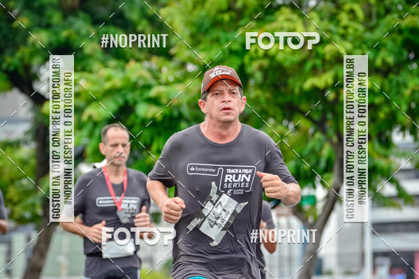 Buy your photos of the eventSantander Track&Field Run Series - Shopping da Bahia on Fotop
