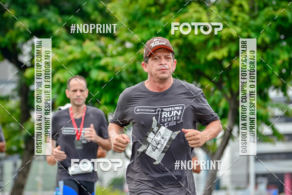 Buy your photos of the eventSantander Track&Field Run Series - Shopping da Bahia on Fotop
