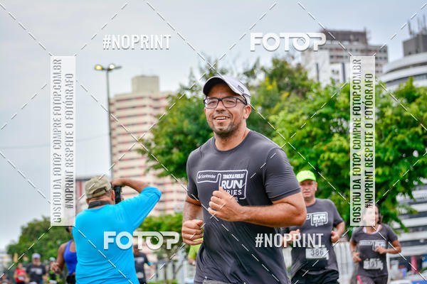 Buy your photos of the eventSantander Track&Field Run Series - Shopping da Bahia on Fotop