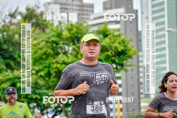 Buy your photos of the eventSantander Track&Field Run Series - Shopping da Bahia on Fotop