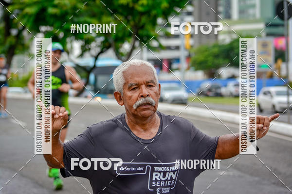 Achetez vos photos de l'�v�nementSantander Track&Field Run Series - Shopping da Bahia sur Fotop